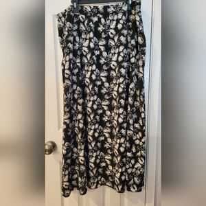 SHEIN Black and White Floral A-Line Skirt